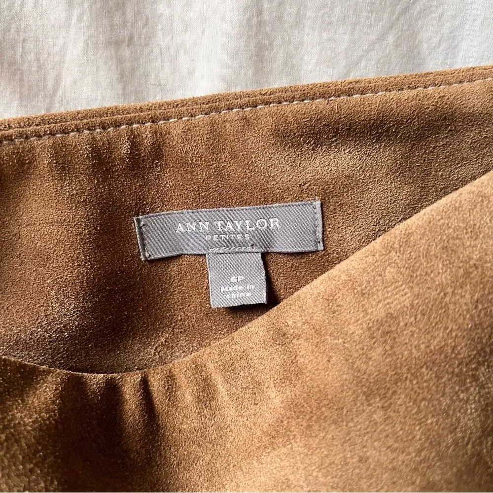 Ann Taylor Tan Suede A-Line Skirt Brown 6P‎